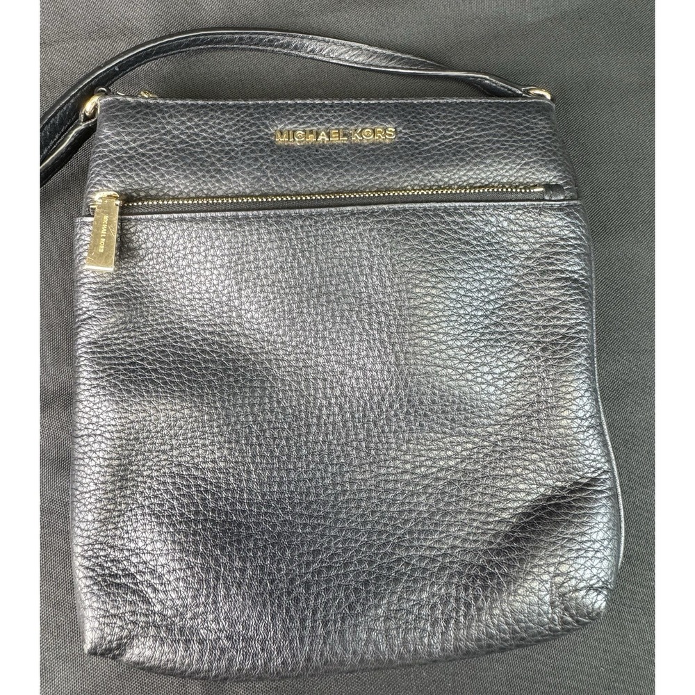Michael Kors Black Pebble Leather Crossbody Purse 8" X 8"